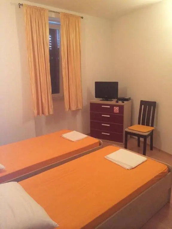 Apartment Goge