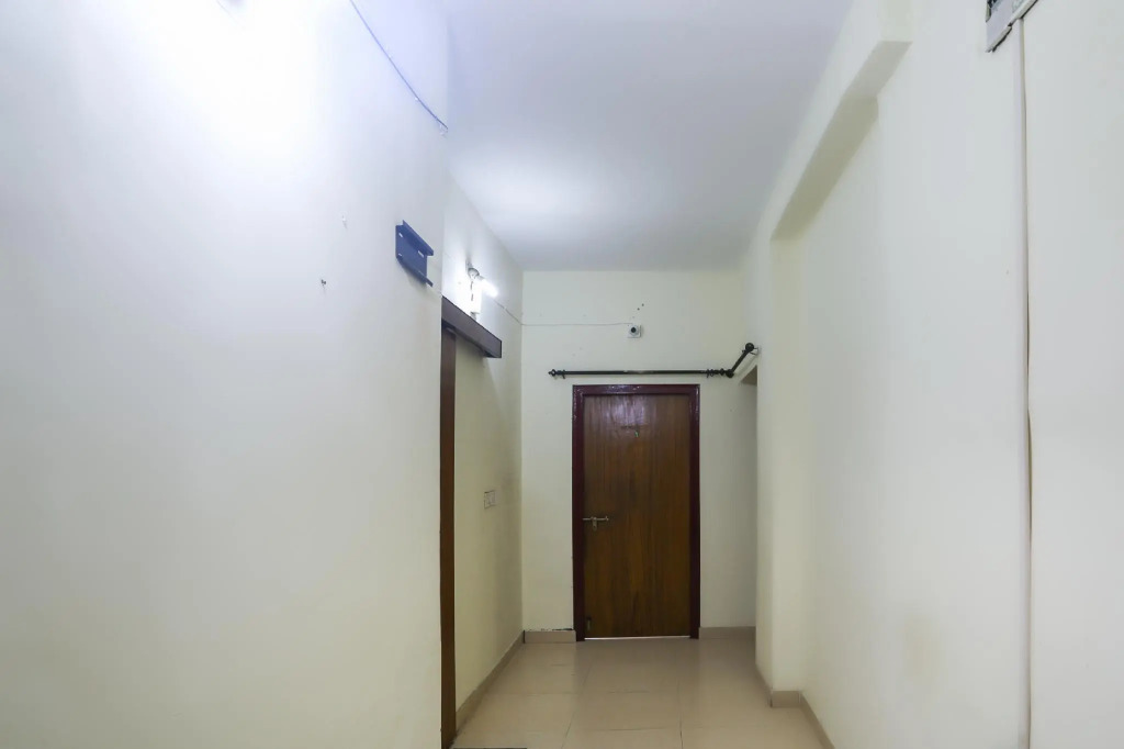 OYO 67427 Saga Guest House