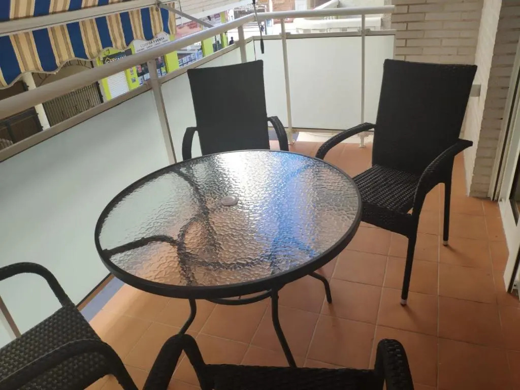 Piso recien reformado a menos de 50m de la playa