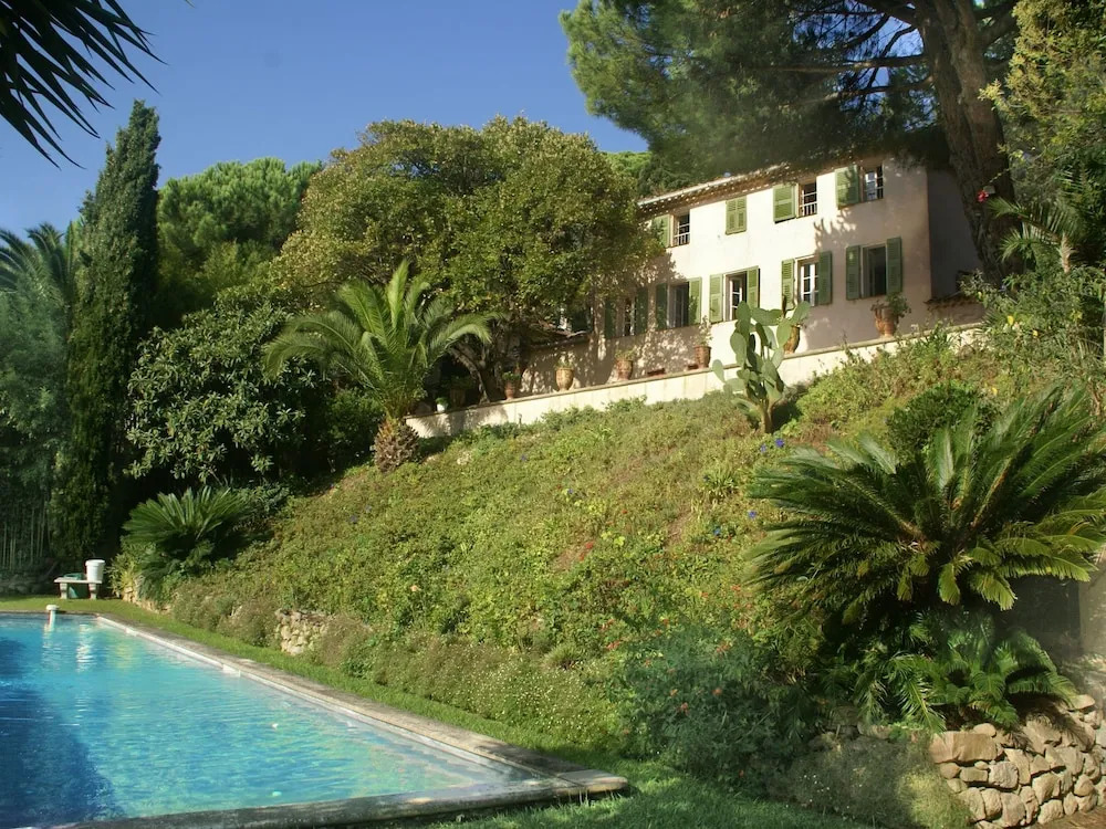 Scenic villa in Cannes with private pool