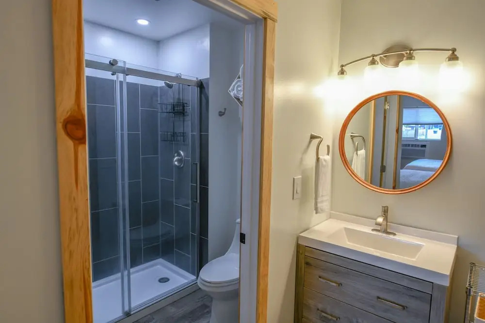 The Darmont Hotel and Suites