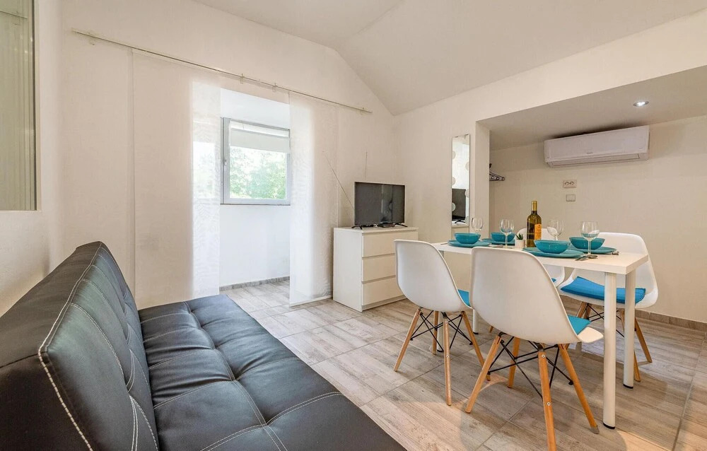 Amazing Apartment in Vir With 1 Bedrooms and Wifi