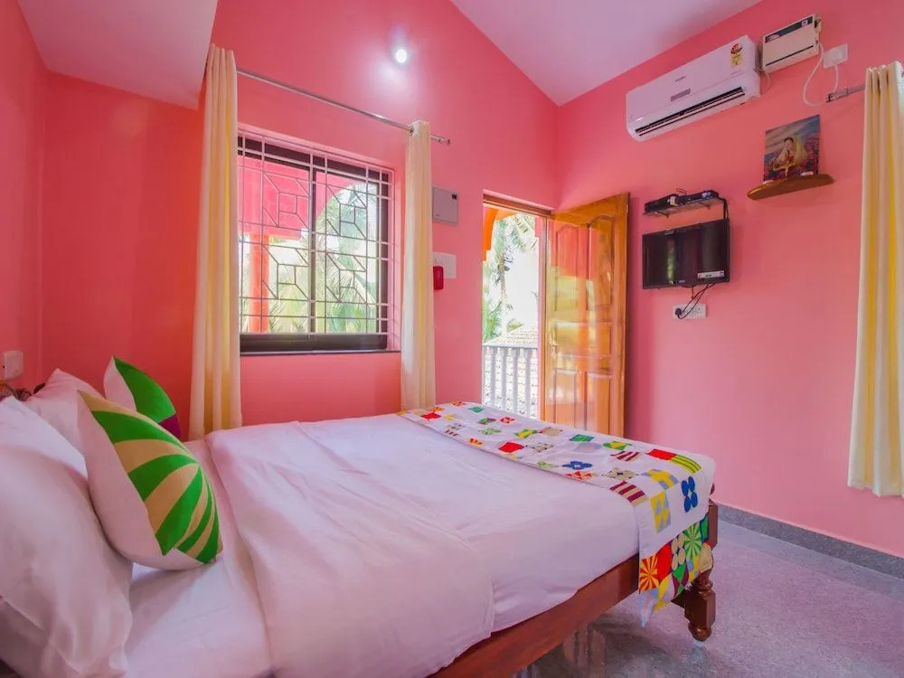 OYO 12705 Home Studio Hollant Beach