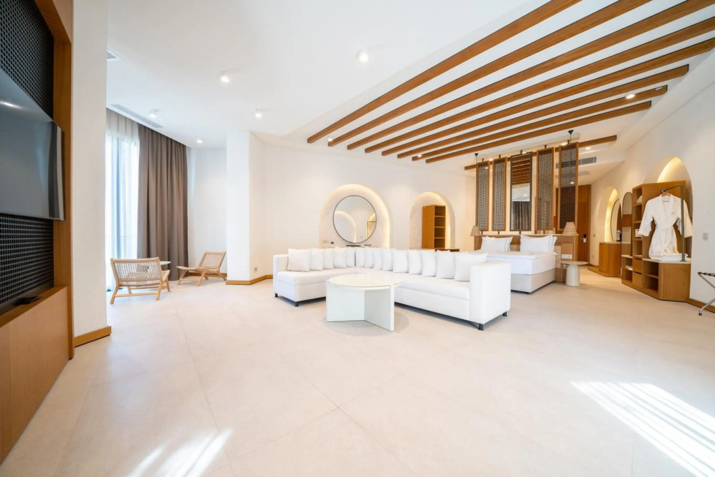 The Norm Collection Doora Bodrum