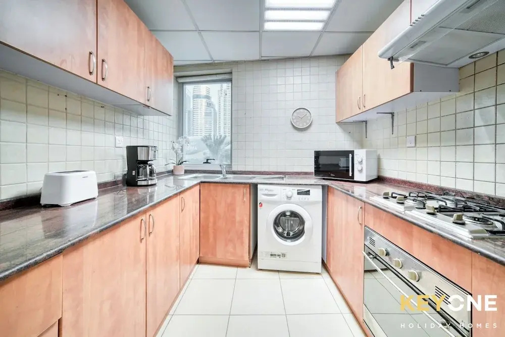 KOHH - 2BR in Marina Diamond 6