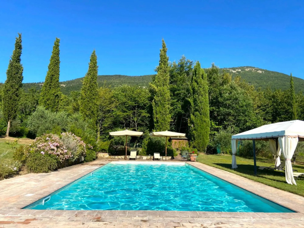 Il Felceto is a beautiful and charming farmhouse that enjoys a privileged position, with a view as f-Il Felceto