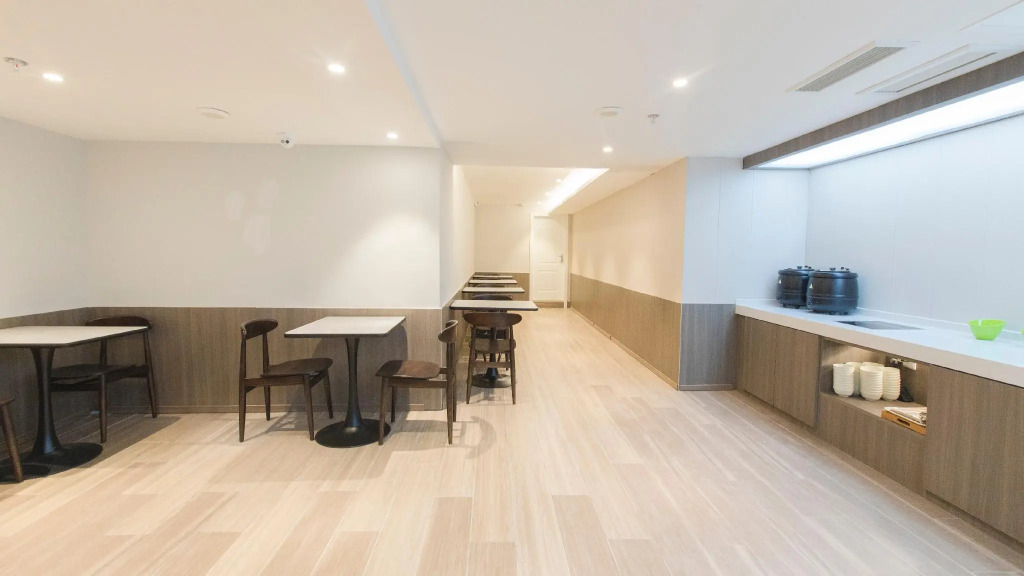 Hanting Hotel Chongqing Shapingba Railway Station Longhu Jinsha Tianjie