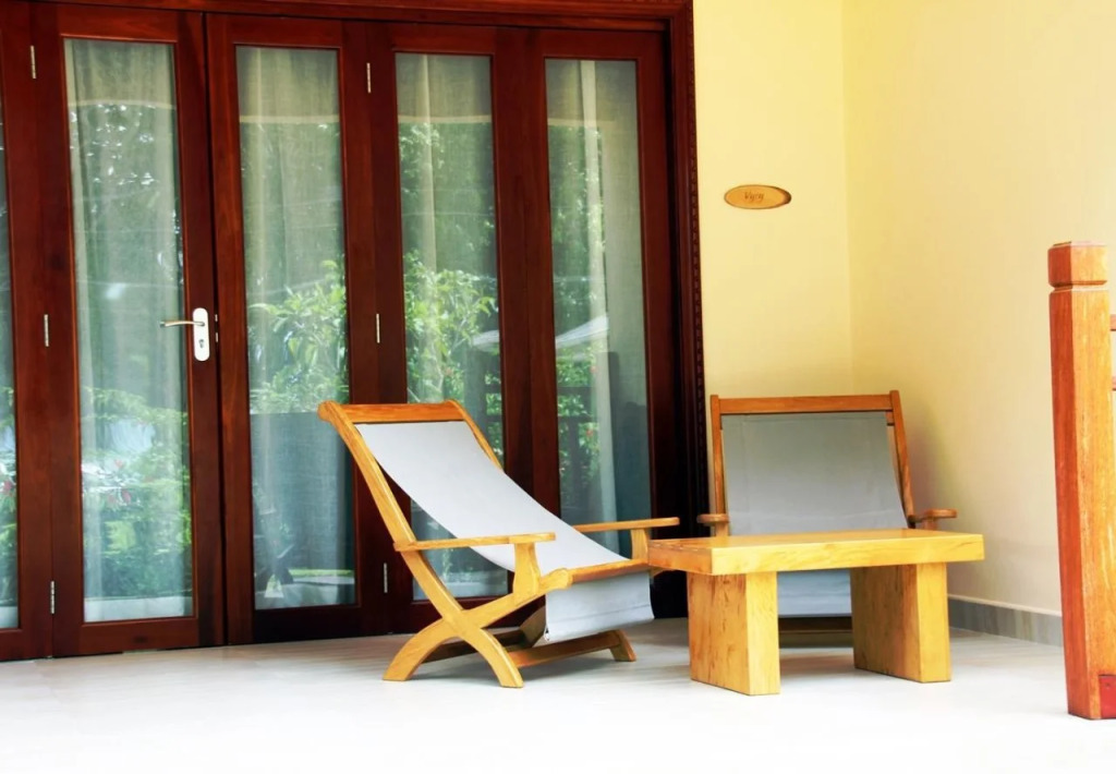 Pirogue Lodge
