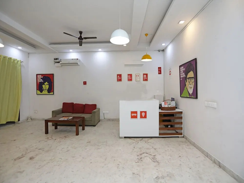 OYO Flagship 136 Sector 45 Noida