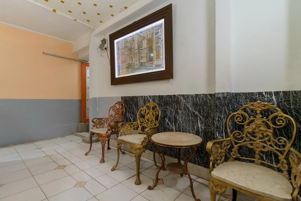 RedDoorz Syariah near Universitas Borobudur