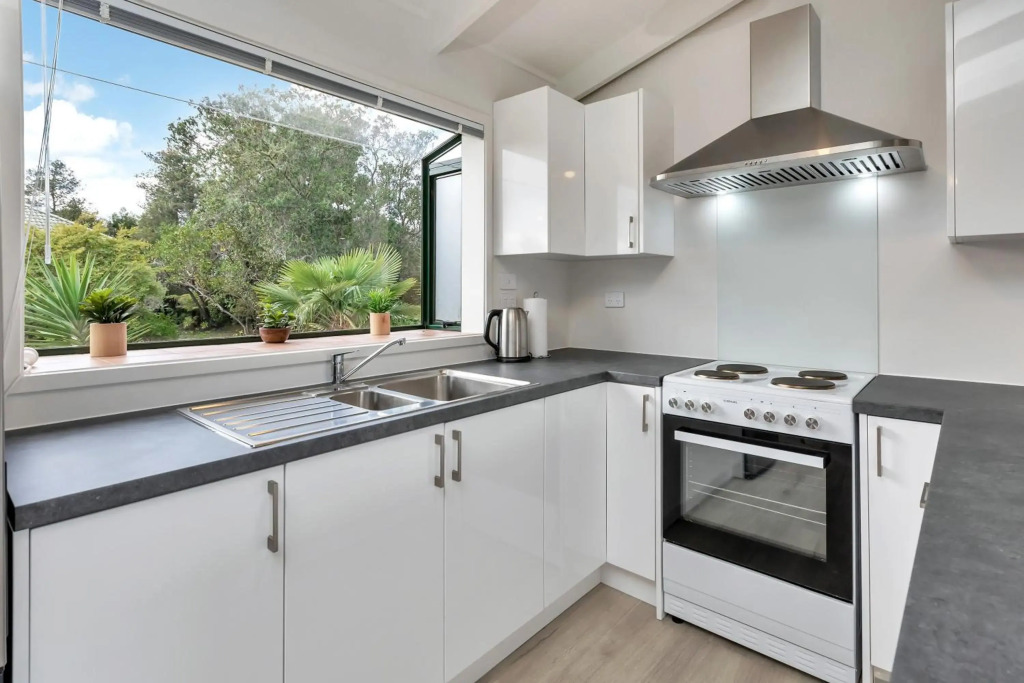 Lofty Te Haumi - Paihia Holiday Home