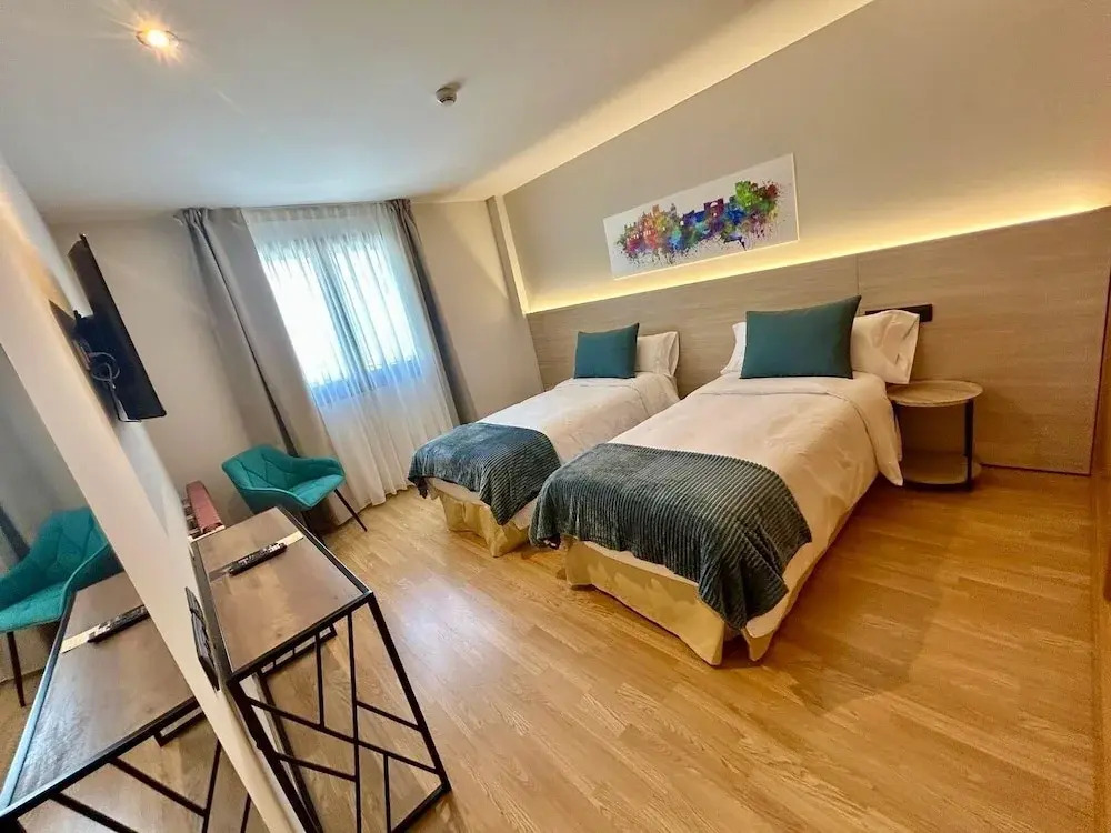 Hotel Ávila Diró
