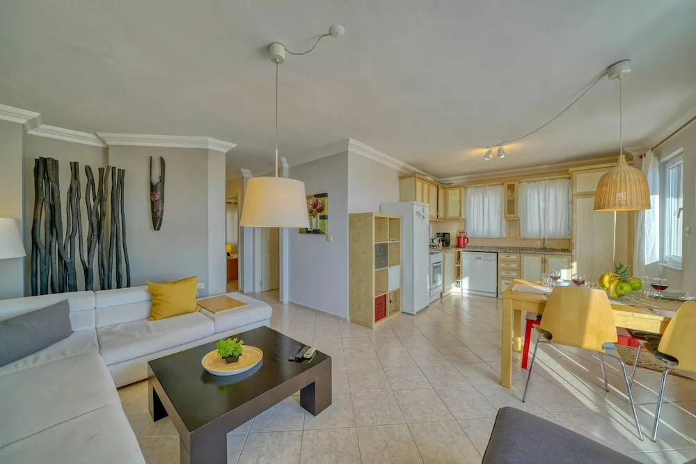Ada Apartment