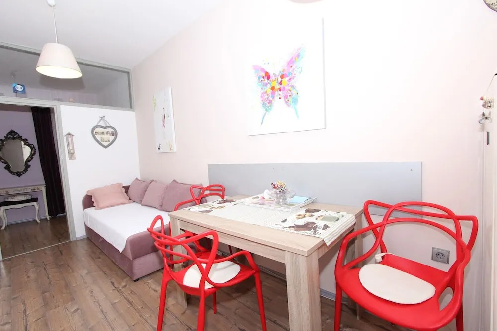 Apartment Grisia