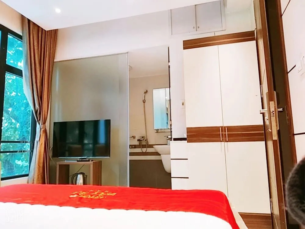 OYO 1031 Le Yen Hotel near Thien Duc Hospital