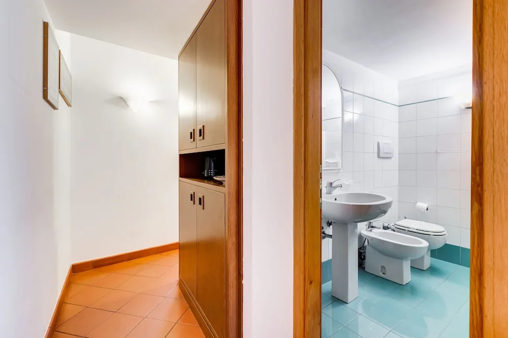 Wonderful Apartment near Trevi Fountain