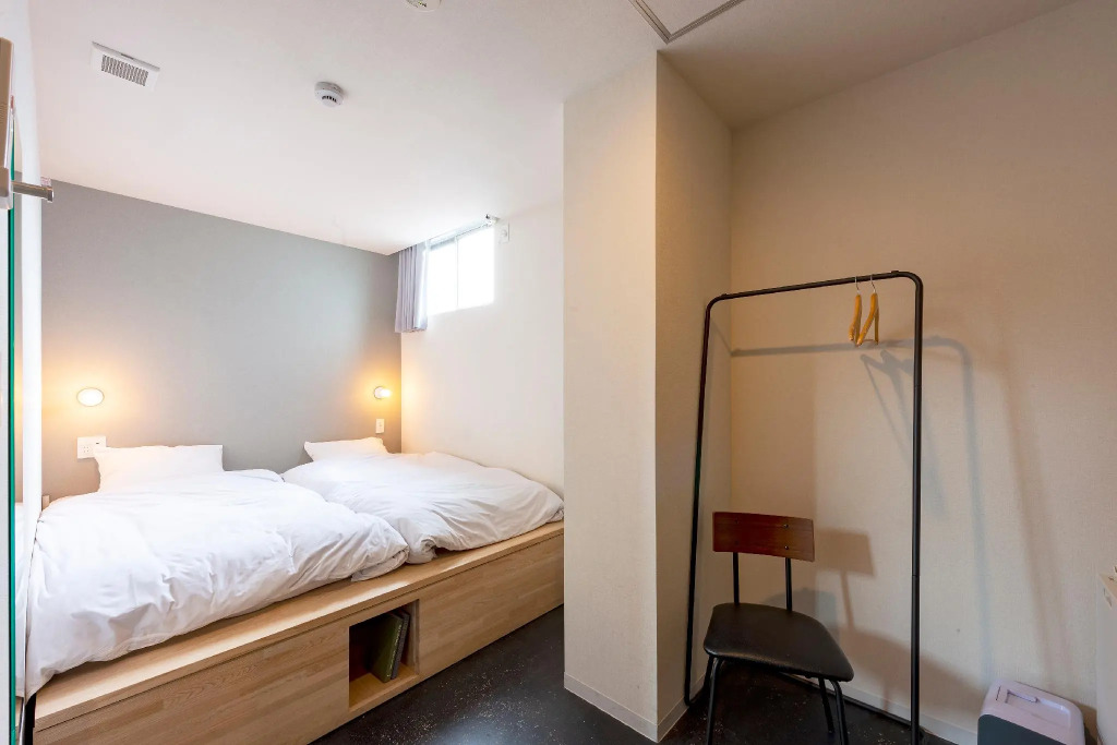 plat hostel keikyu minowa forest