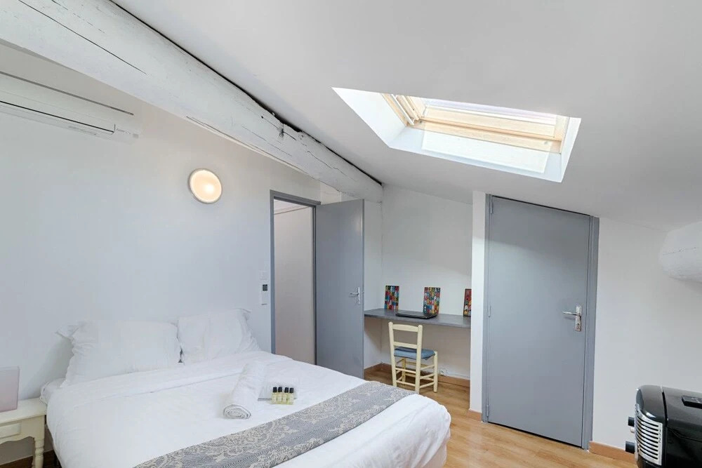 Rare - Nice Loft on the Rooftops of Marseille!