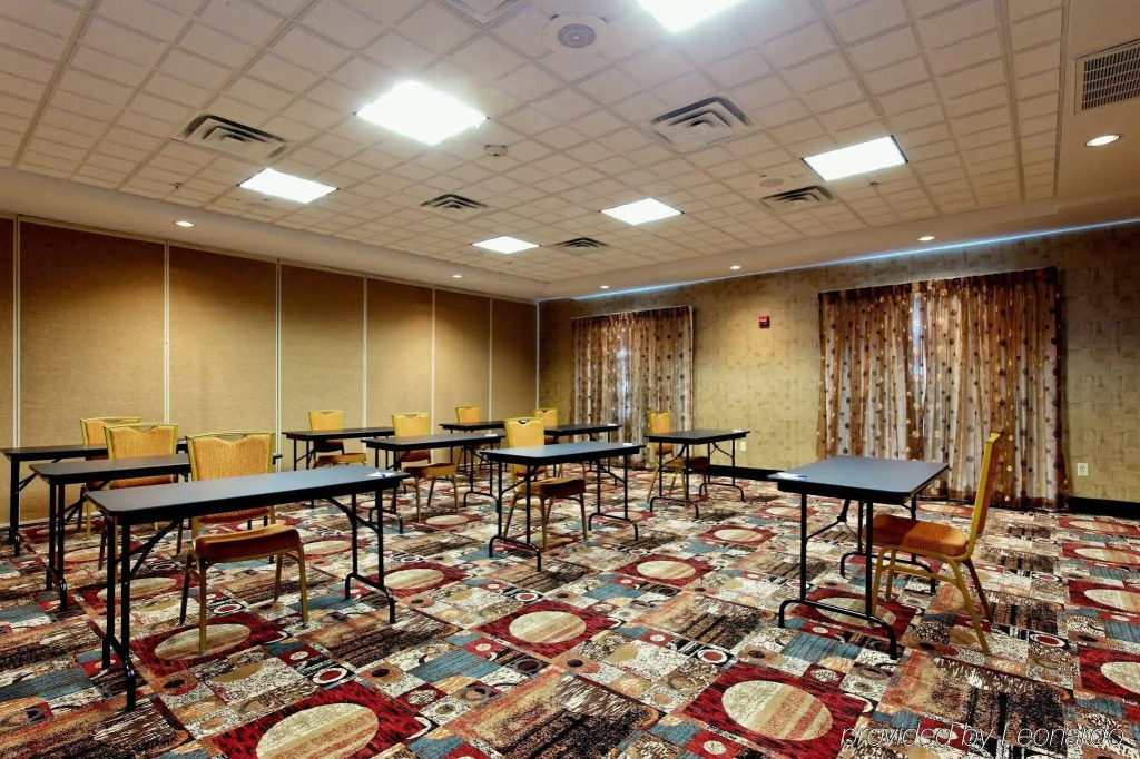 Holiday Inn Express Hotel and Suites - Odessa by IHG
