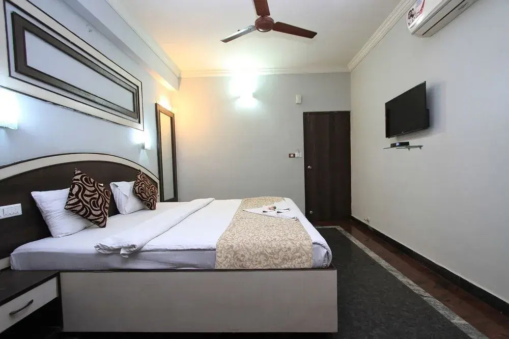 OYO 1175 Hotel Uno In