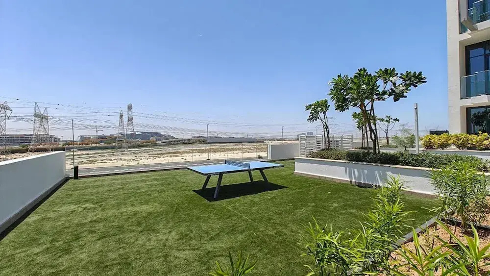 Stylish Studio Retreat in Riviera 33 Near Downtown