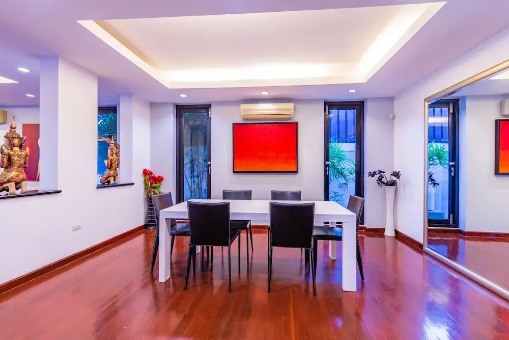 5 BR Pool Villa In Great Location - CV5