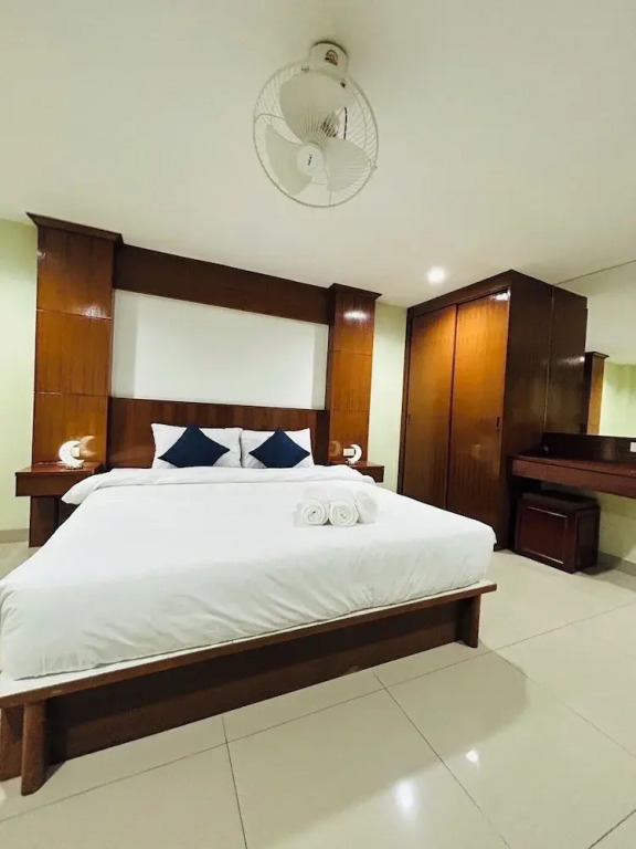 Royal Star Suites pattaya