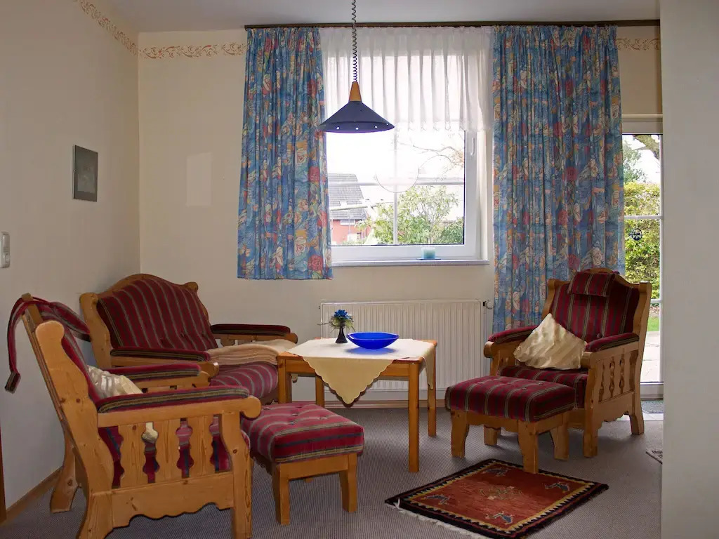 Terraced house in Strackholt in a beautiful area
