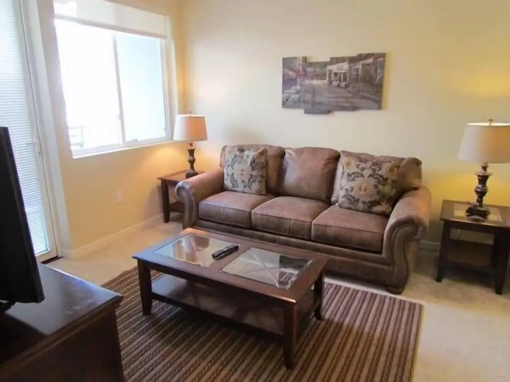 Full Amenities One Bedroom