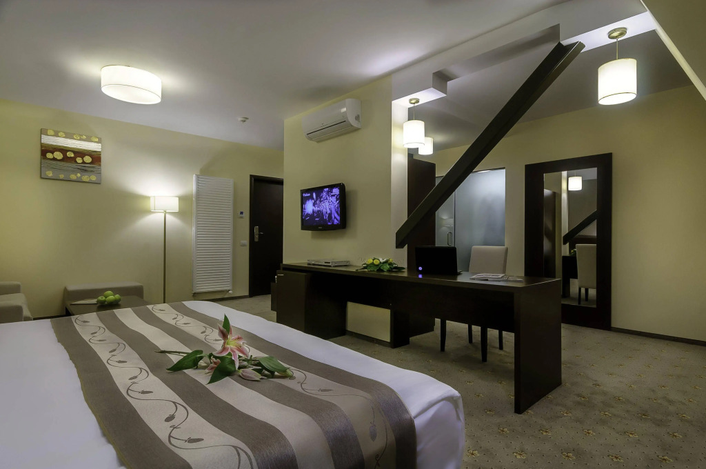 Golden Time Hotel