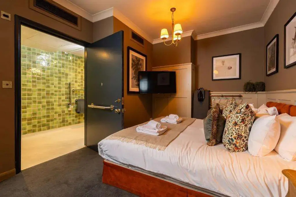 Salisbury Arms Hotel