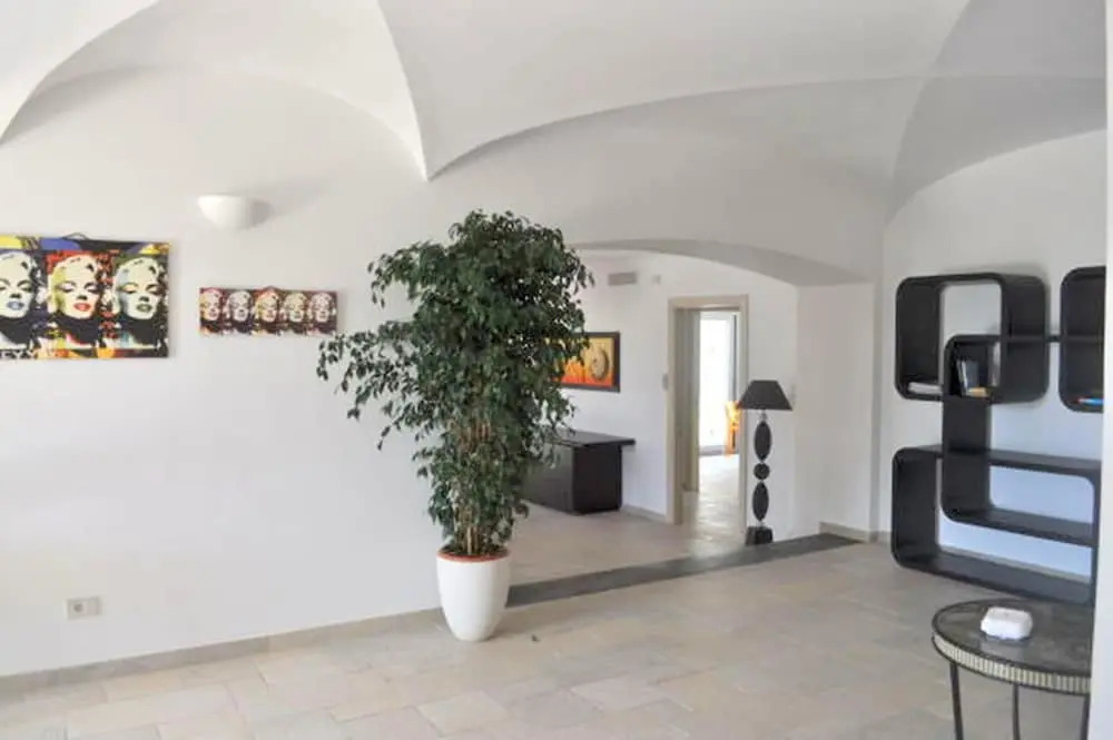Villa Gold