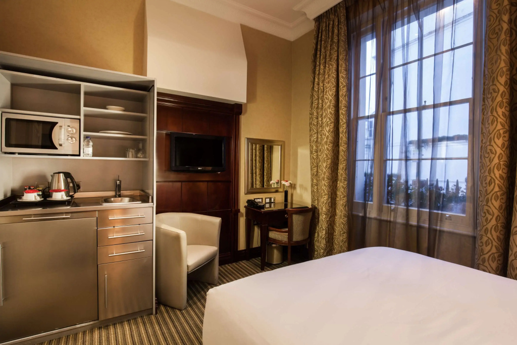 Sunday London Paddington Hotel