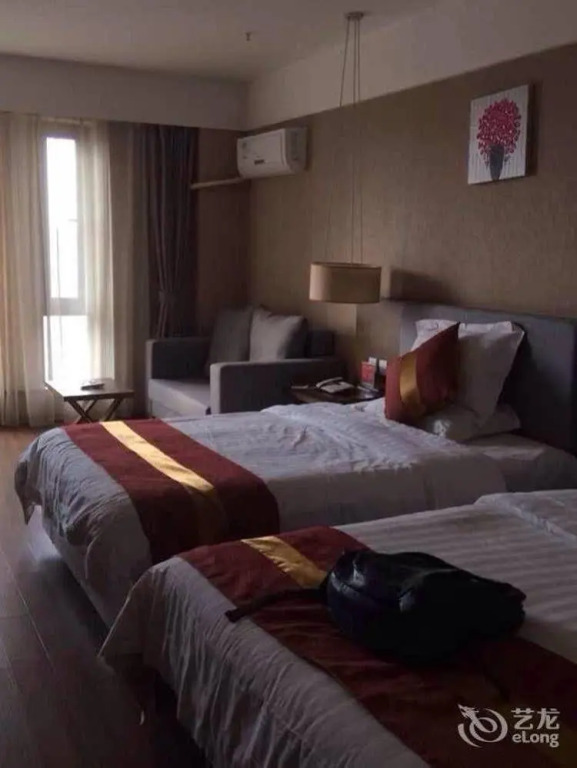 CHAMPAGNE UnionGold Hotel Service Mansions