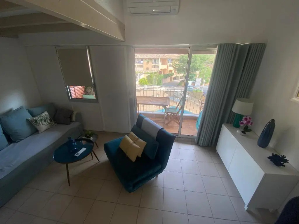 Golfe St Tropez Magique T2 duplex vue mer piscine, garage