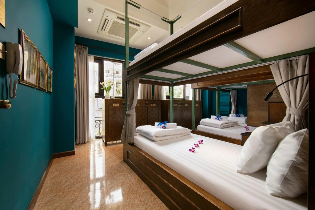 Little Charm Hanoi Hostel