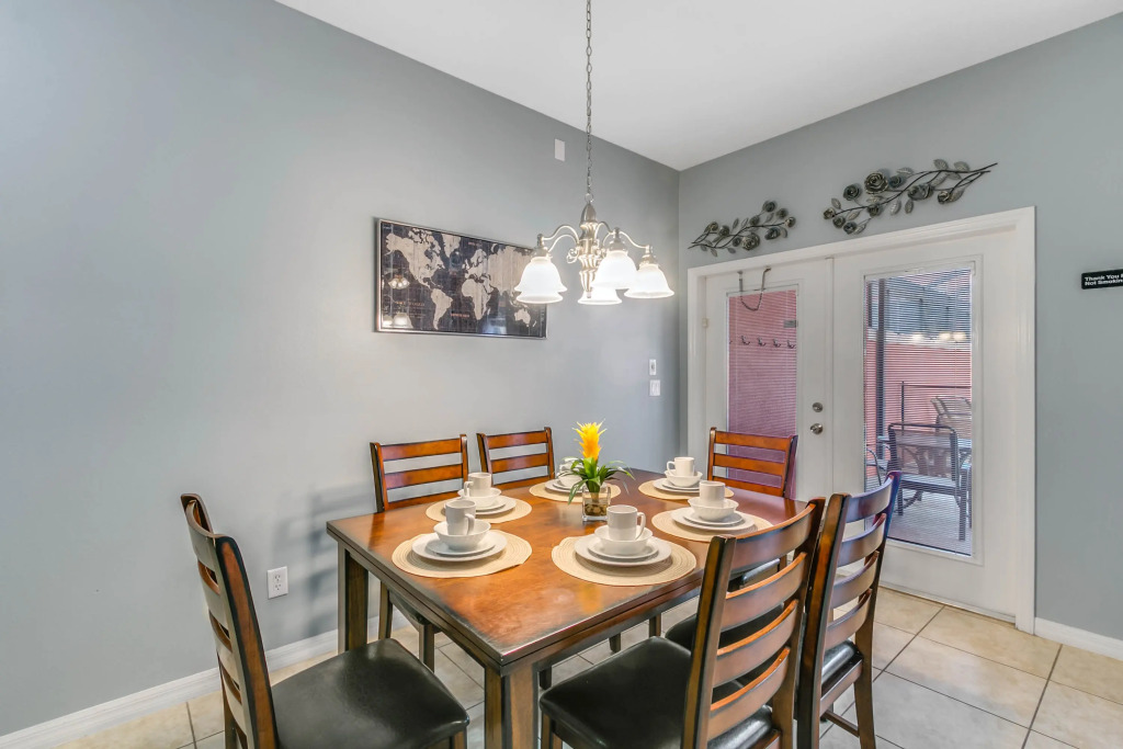 4 Bedroom 3 Bathroom Paradise Palms 8957 Cp