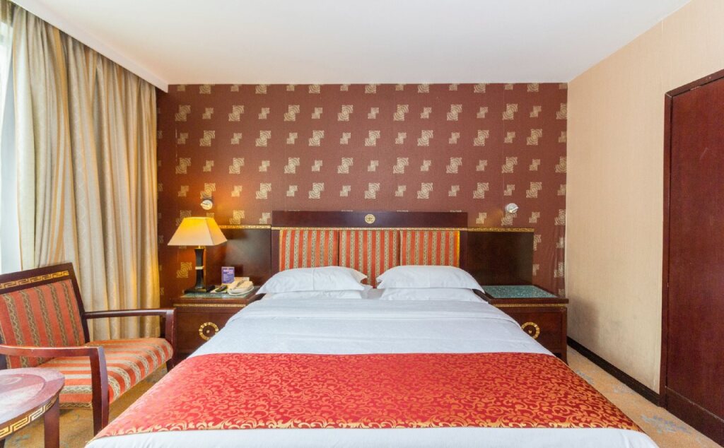 Jasper International Hotel