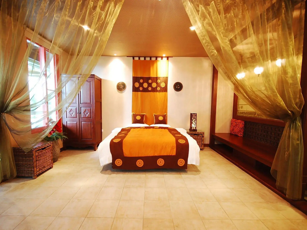 March Three Inn