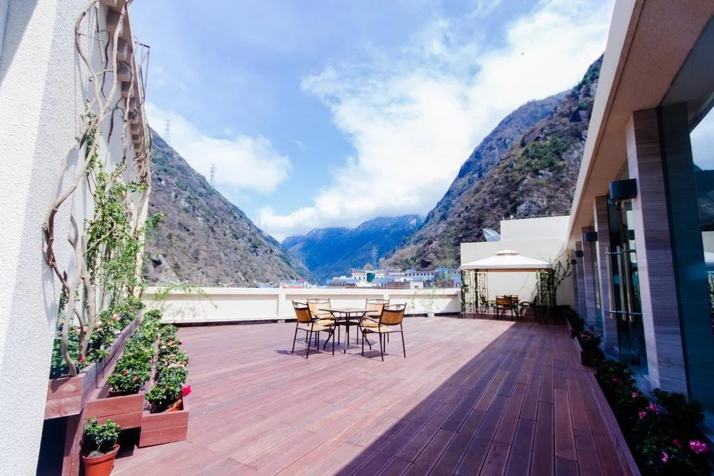 Yujing Xuelian Boutique Hotel