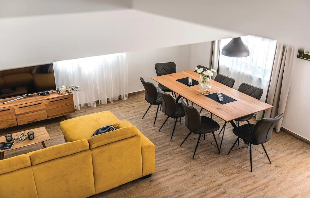 Awesome Home in Sibenik With Wifi and 3 Bedrooms