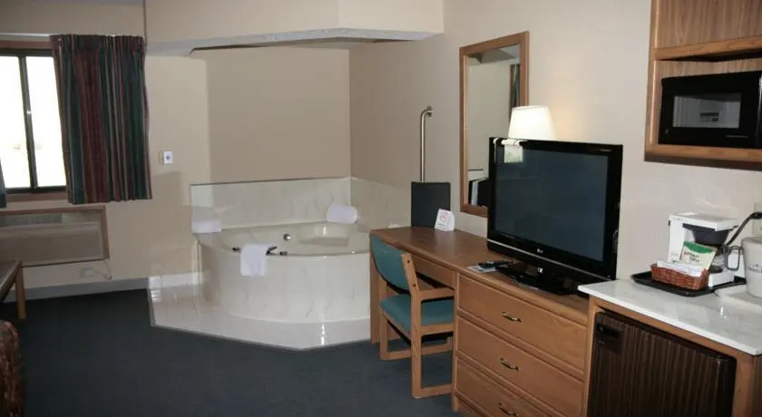 AmericInn Lakeville
