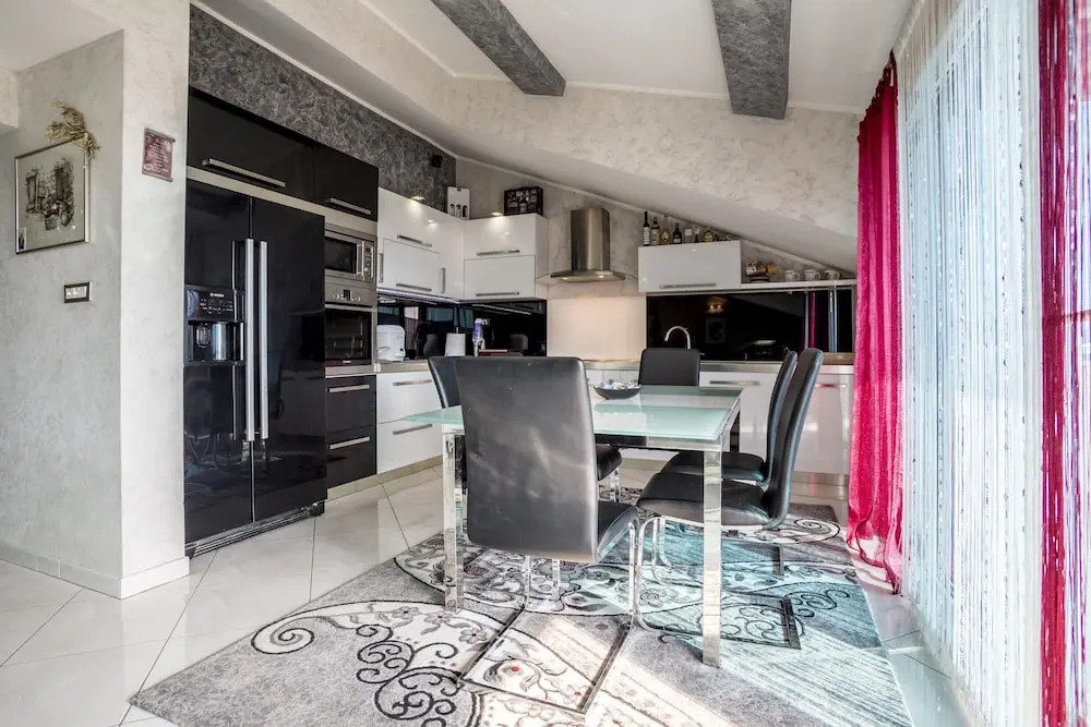 Luxury apartment Alduk close to Znjan beach with the sea view