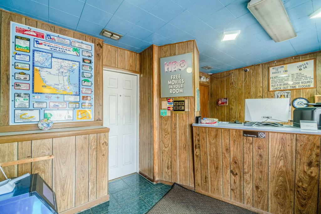 OYO Budget Inn Falfurrias Hwy 281