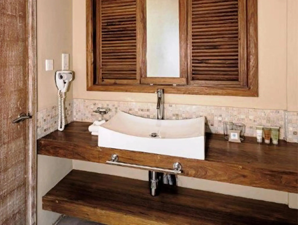 Cotton Bay Resort & Spa