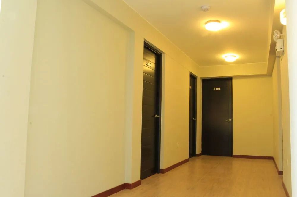 Naira Hotel