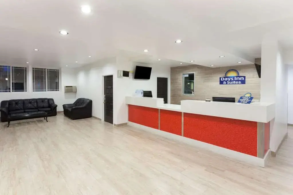 Days Inn & Suite Qualcomm Stadium/sdsu