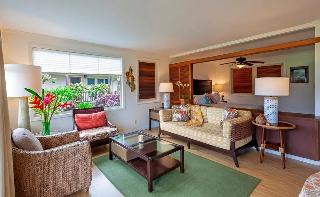 Hanalei Colony Resort E1: intimate beachfront resort in Haena, steps to sand!
