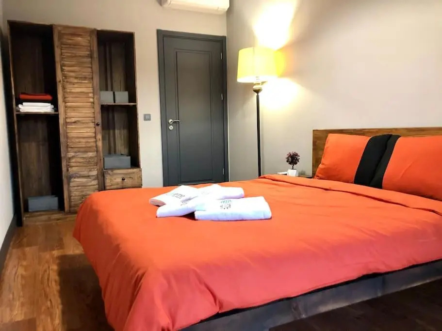 Luxury apartment- Pool, Parking & Gym in Beyoglu