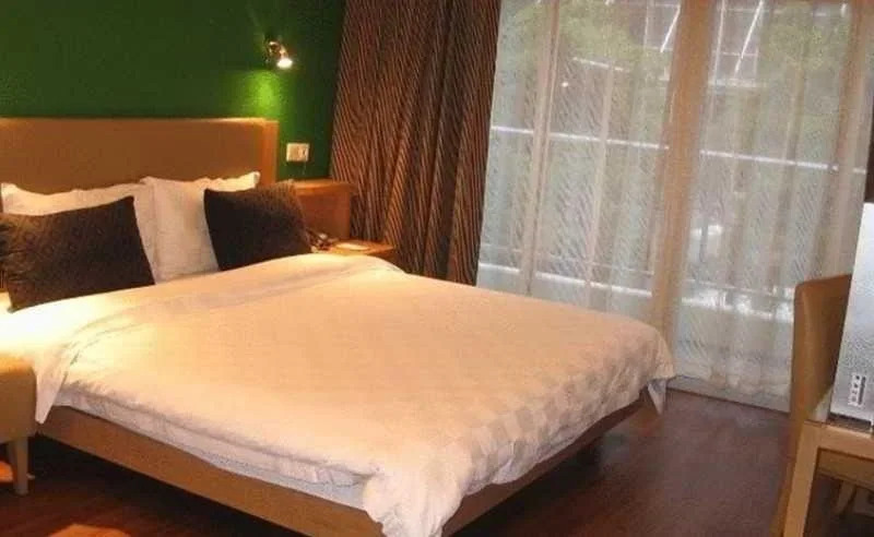 Liuhua Lake Garden Inn